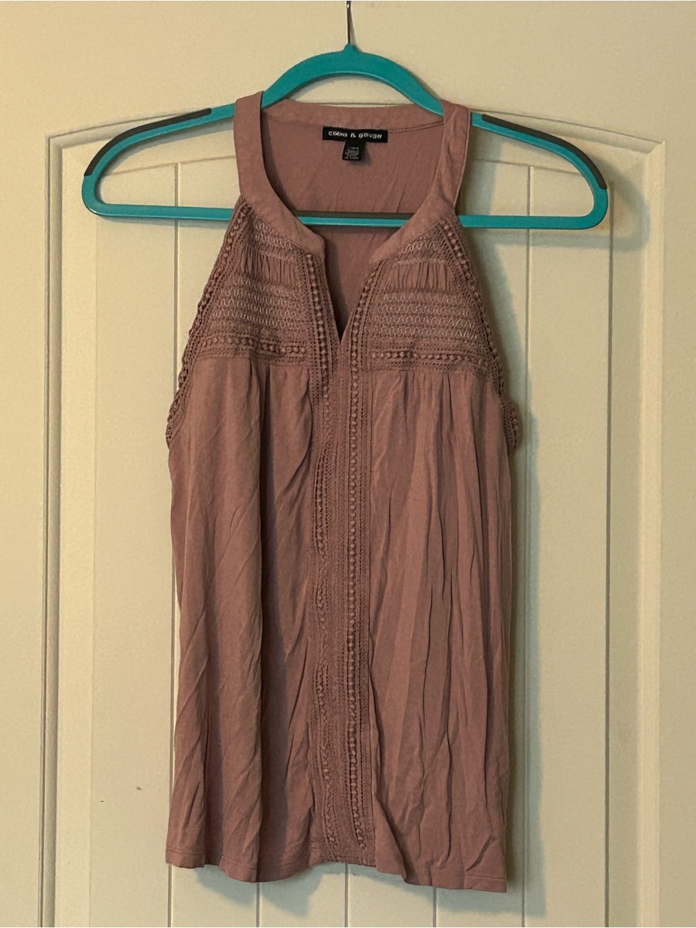 Cable & Gauge Dusty Mauve Crochet-Trim Halter Tank Top